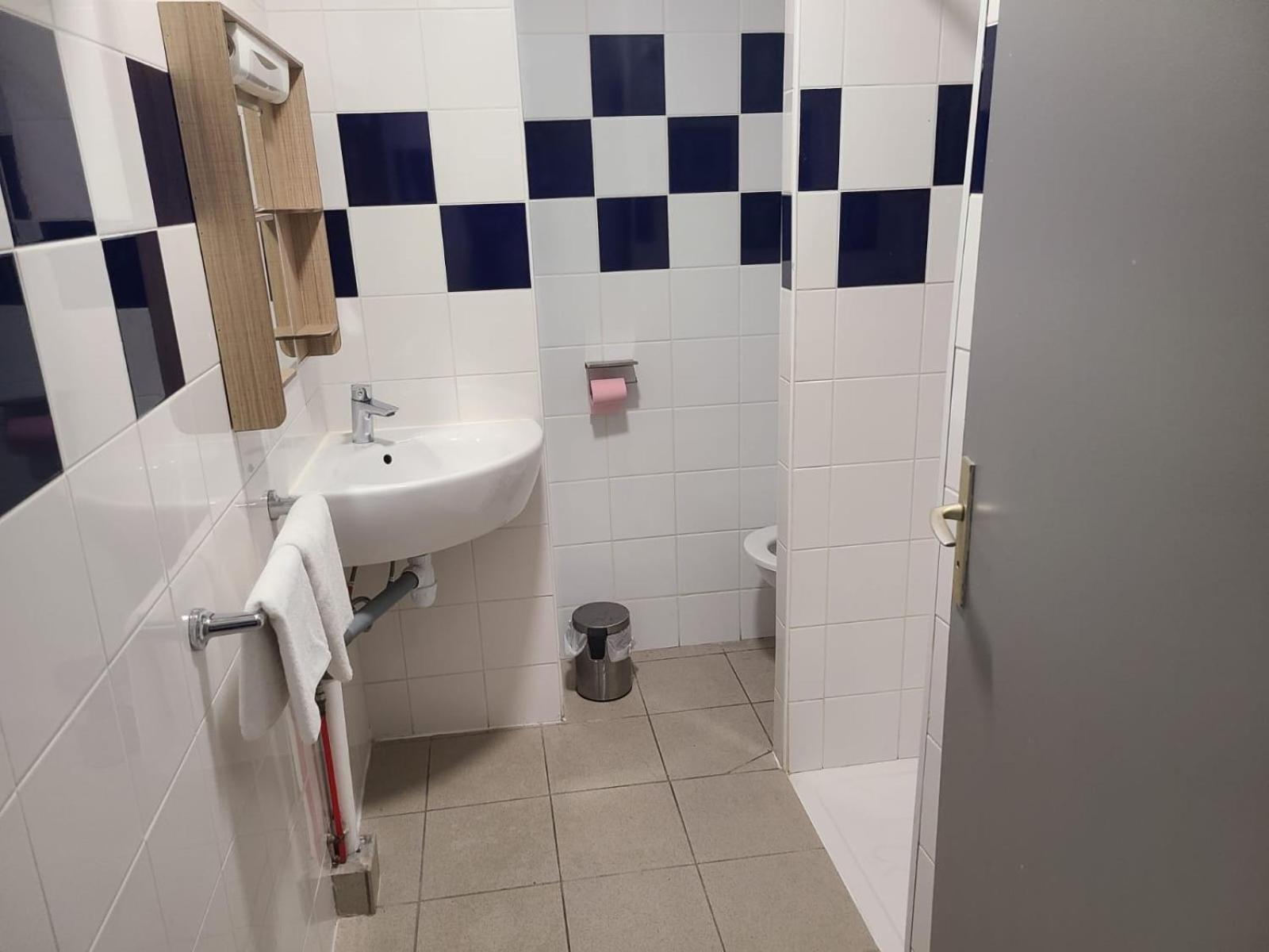 Hotel Victoire, Poitiers Gare المظهر الخارجي الصورة